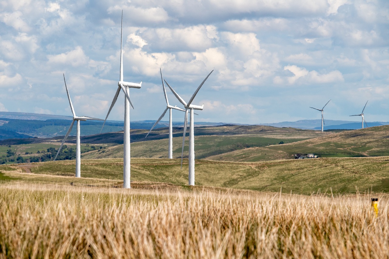 discover essential insights and strategies to enhance energy efficiency in your home or business. learn how to reduce energy consumption, save on bills, and contribute to a sustainable future.